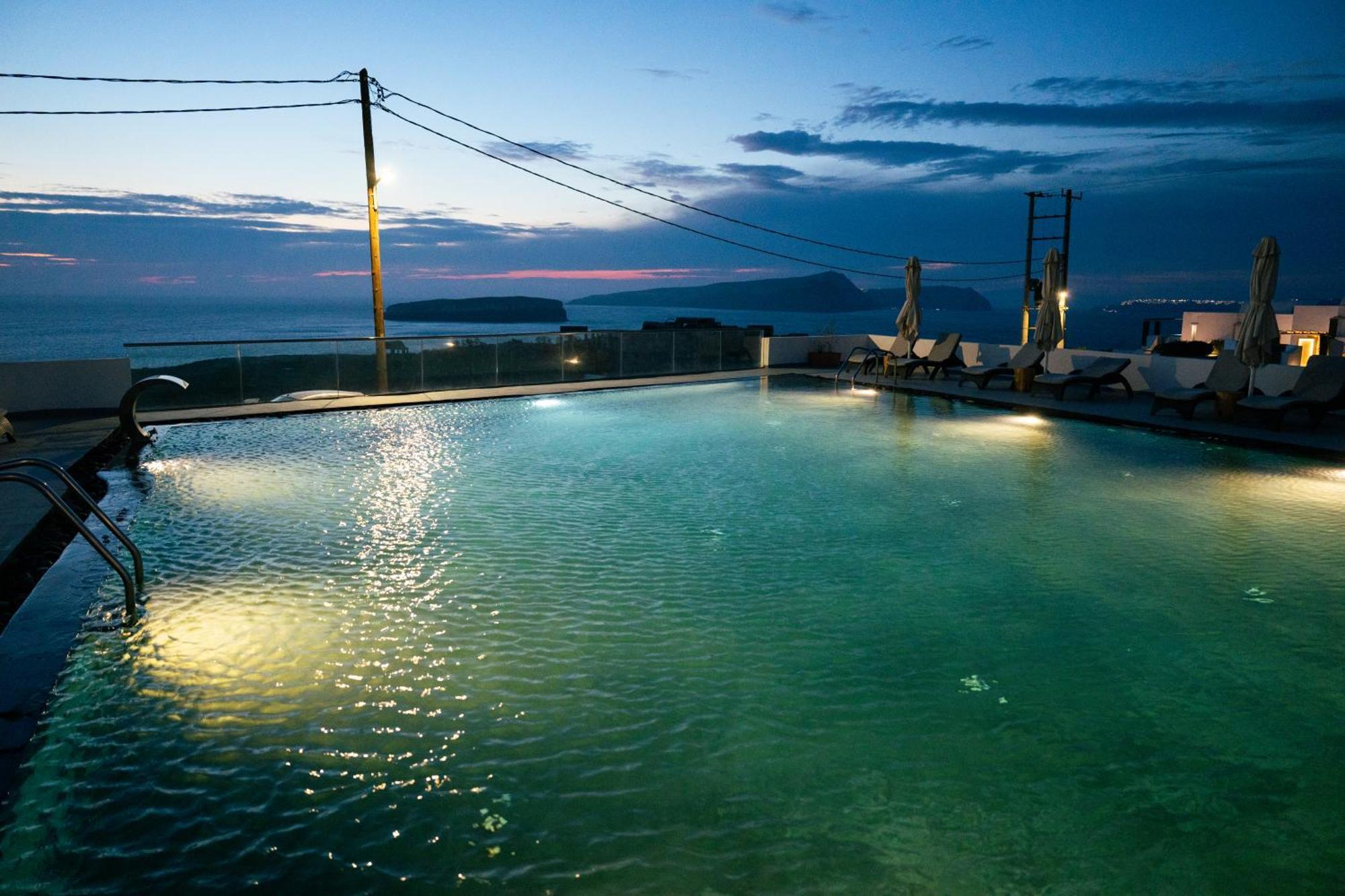 Serenita Luxury Suites Акротири Экстерьер фото